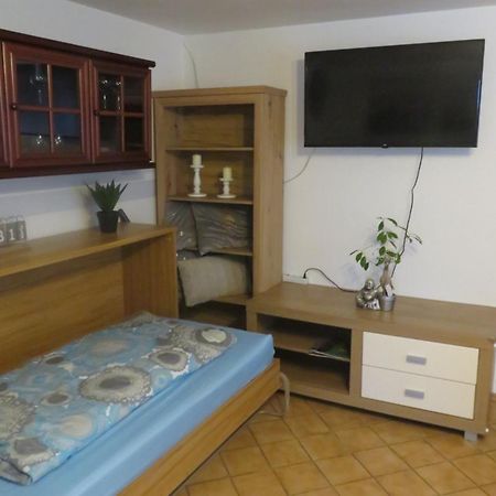 Ferienwohnung Mit Terrasse In 셀혼 외부 사진