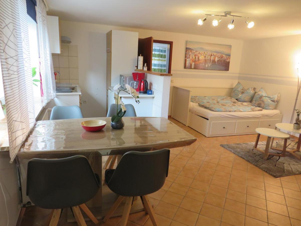 Ferienwohnung Mit Terrasse In 셀혼 외부 사진